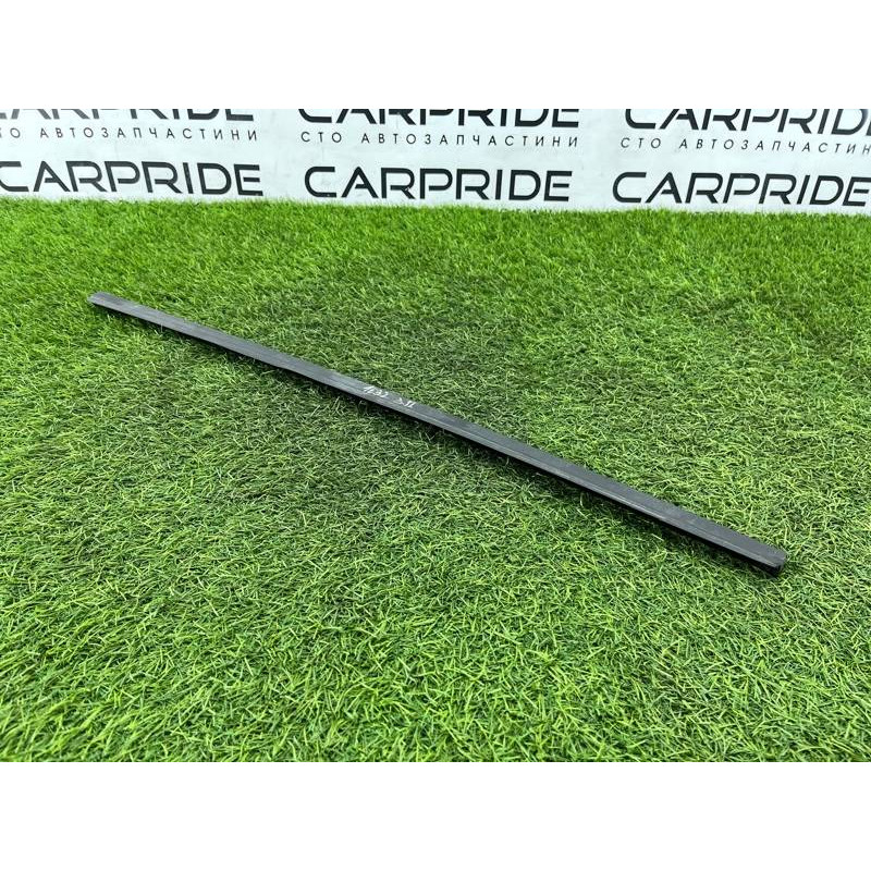 Молдинг стекла (кузов и элементы) BMW 7-series E32 1990 M70b50 51221969352