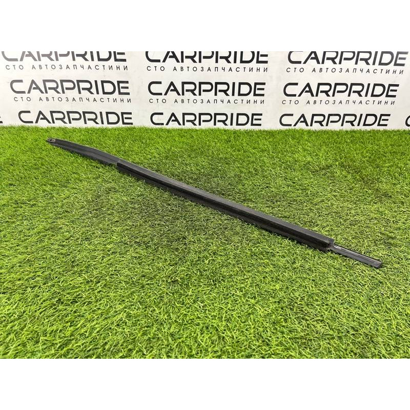 Молдинг стекла (кузов и элементы) Lexus RX XU30 2007 3.0 1MZ-FE 7573048030