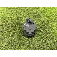 Привод заслонки отопителя