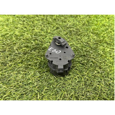 Привод заслонки отопителя