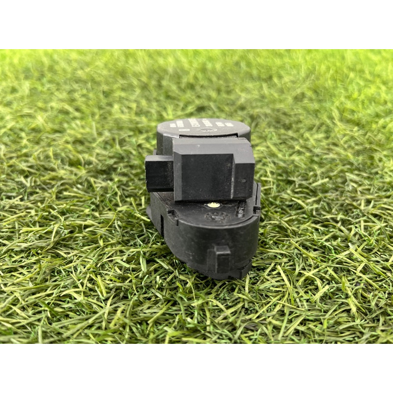 Привод заслонки отопителя (отопление и кондиционирование) BMW 5-series E60 M54b30 64116930304