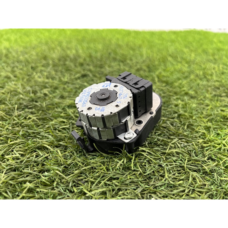 Привод заслонки отопителя (отопление и кондиционирование) BMW 5-series E39 64118377462