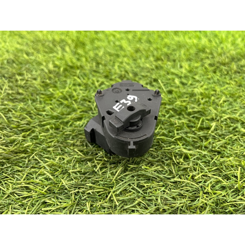 Привод заслонки отопителя (отопление и кондиционирование) BMW 5-series E39 64116917944