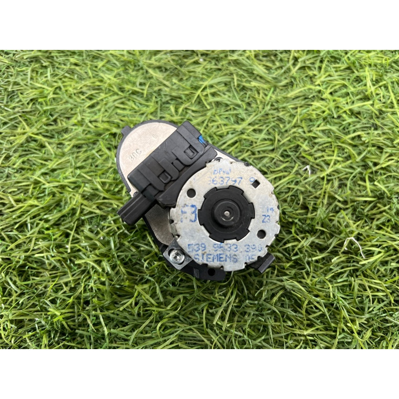 Привод заслонки отопителя (отопление и кондиционирование) BMW 5-series E39 64118363797