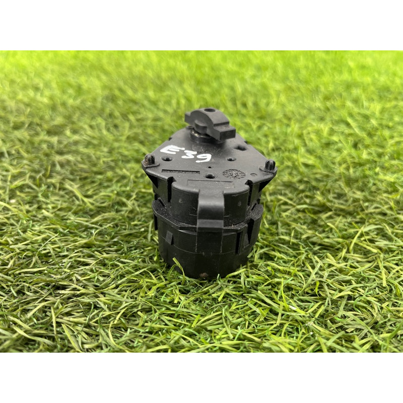 Привод заслонки отопителя (отопление и кондиционирование) BMW 5-series E39 64116902698