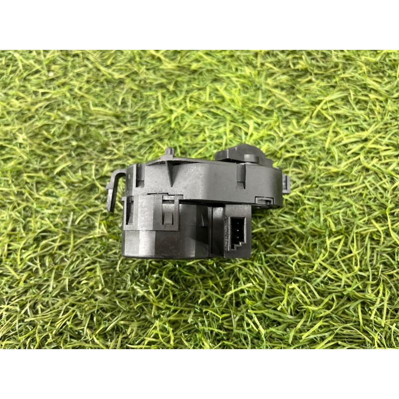 Привод заслонки отопителя (отопление и кондиционирование) BMW 5-series E39 64116902698