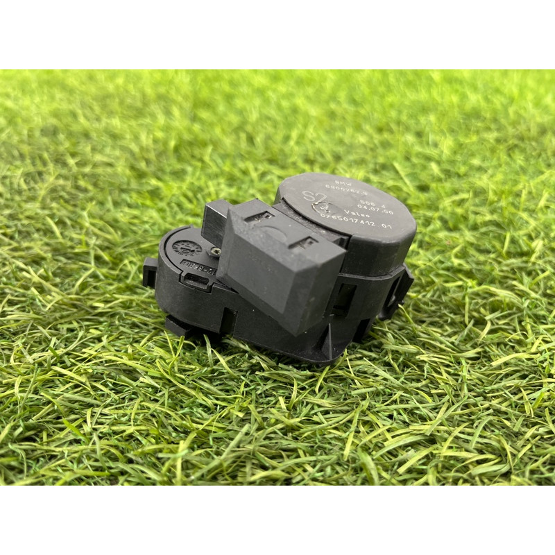 Привод заслонки отопителя (отопление и кондиционирование) BMW X5 E53 M57d30 64116900262