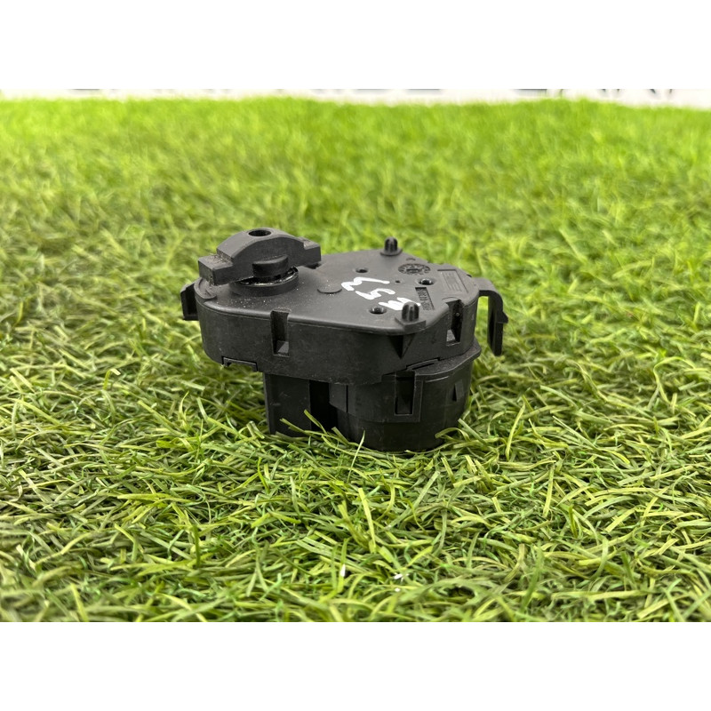 Привод заслонки отопителя (отопление и кондиционирование) BMW X5 E53 M57d30 64116902696