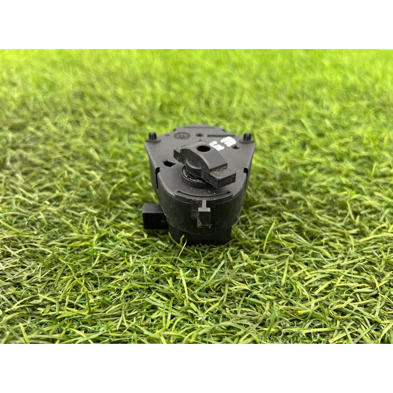 Привод заслонки отопителя (отопление и кондиционирование) BMW X5 E53 M57d30 64116902696