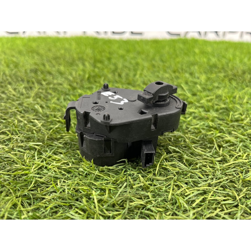 Привод заслонки отопителя (отопление и кондиционирование) BMW X5 E53 M57d30 64116902696