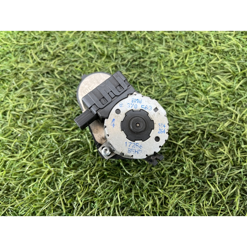 Привод заслонки отопителя (отопление и кондиционирование) BMW 3-series E46 64118370563