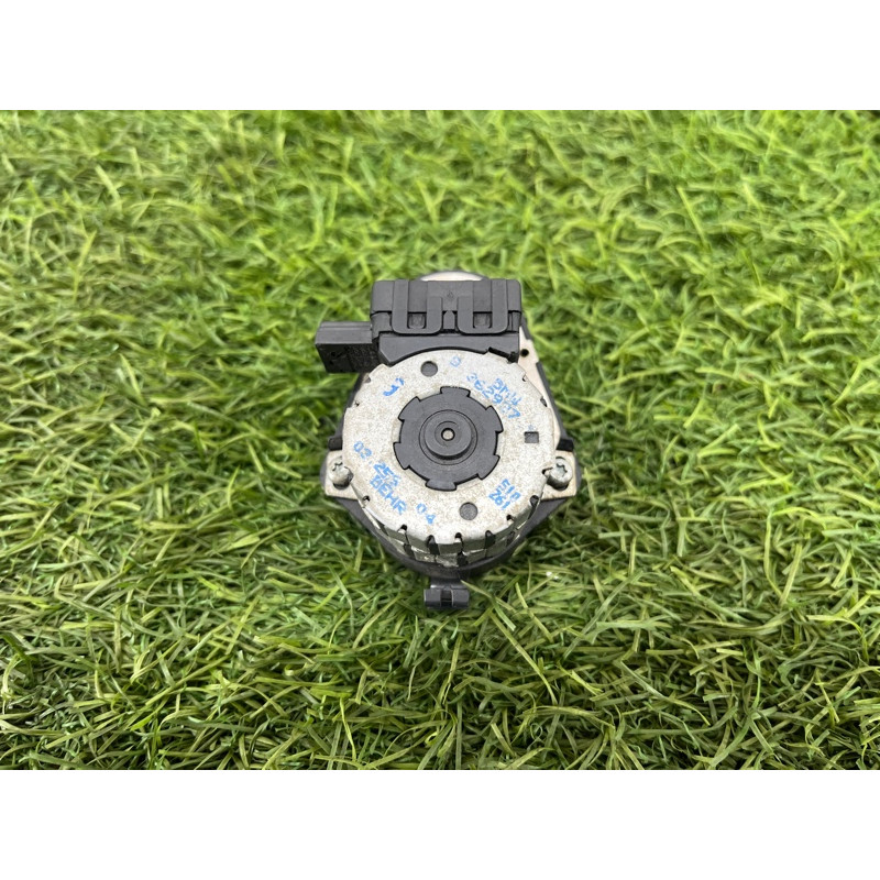 Привод заслонки отопителя (отопление и кондиционирование) BMW 3-series E36 61118362927