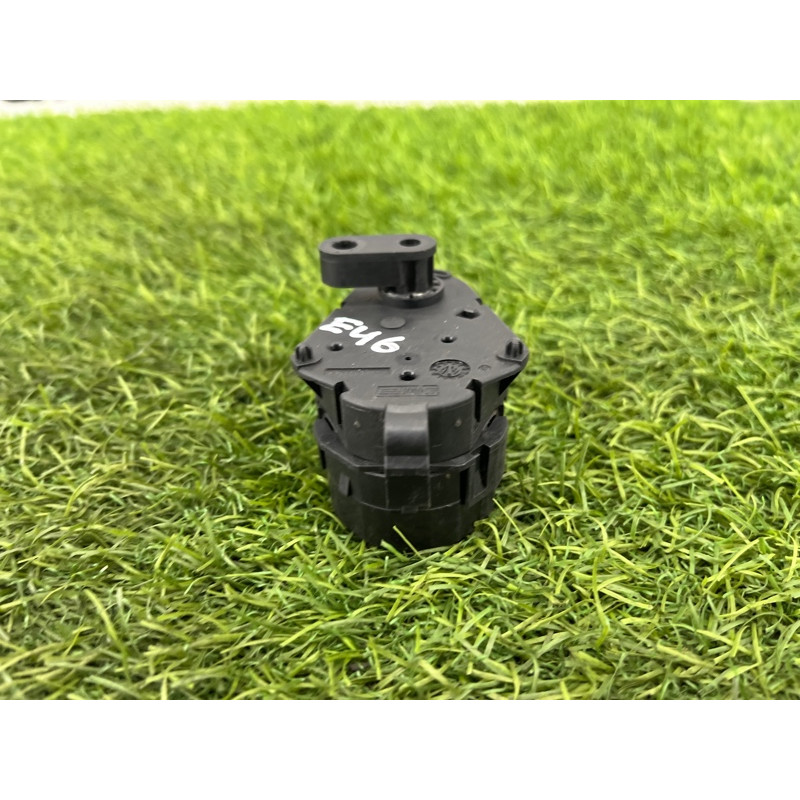 Привод заслонки отопителя (отопление и кондиционирование) BMW 3-series E46 64116902855