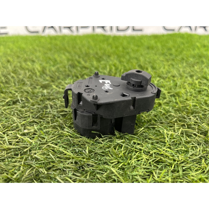 Привод заслонки отопителя (отопление и кондиционирование) BMW 3-series E46 64116902852