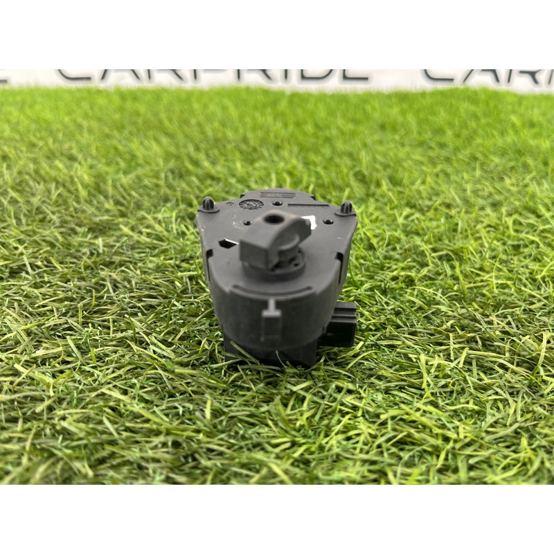 Привод заслонки отопителя (отопление и кондиционирование) BMW 3-series E46 64116902852