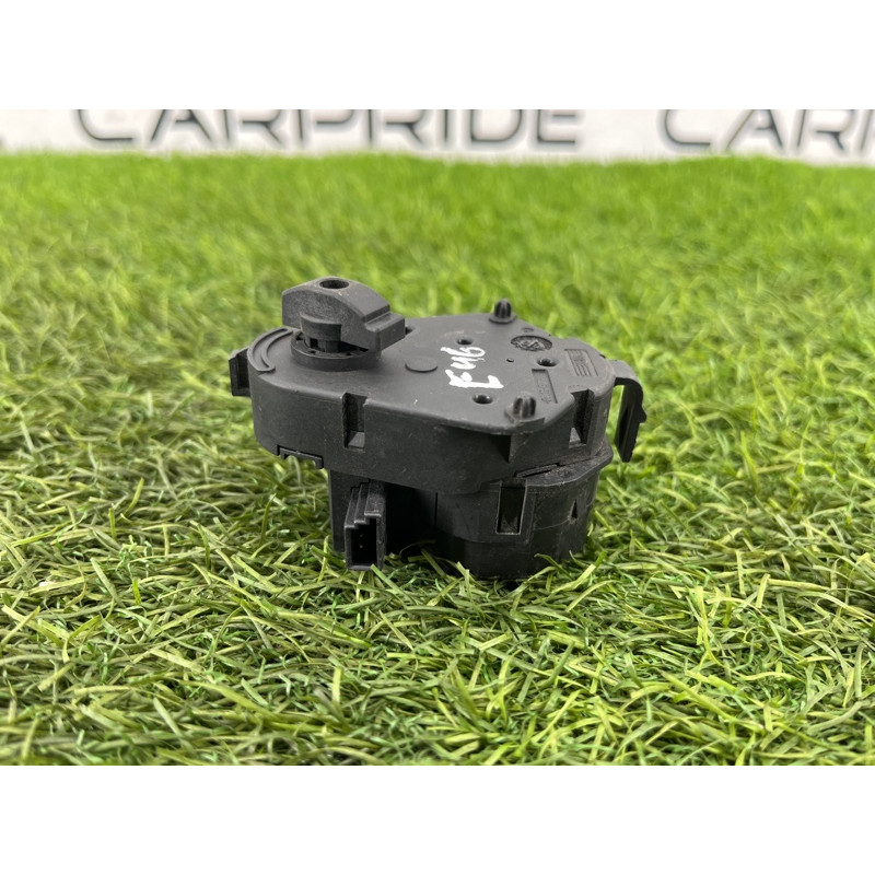 Привод заслонки отопителя (отопление и кондиционирование) BMW 3-series E46 64116902852