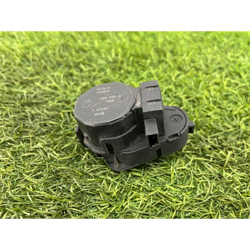 Привод заслонки отопителя (отопление и кондиционирование) BMW 3-series E46 64116902852