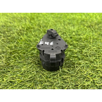 Привод заслонки отопителя