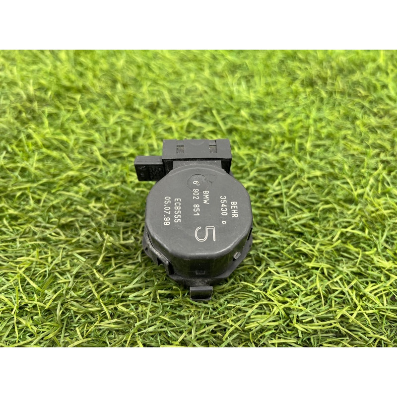 Привод заслонки отопителя (отопление и кондиционирование) BMW 3-series E46 64116902851