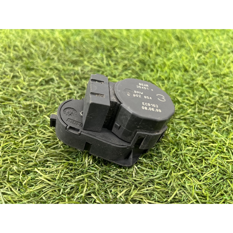 Привод заслонки отопителя (отопление и кондиционирование) BMW 3-series E46 64116902854