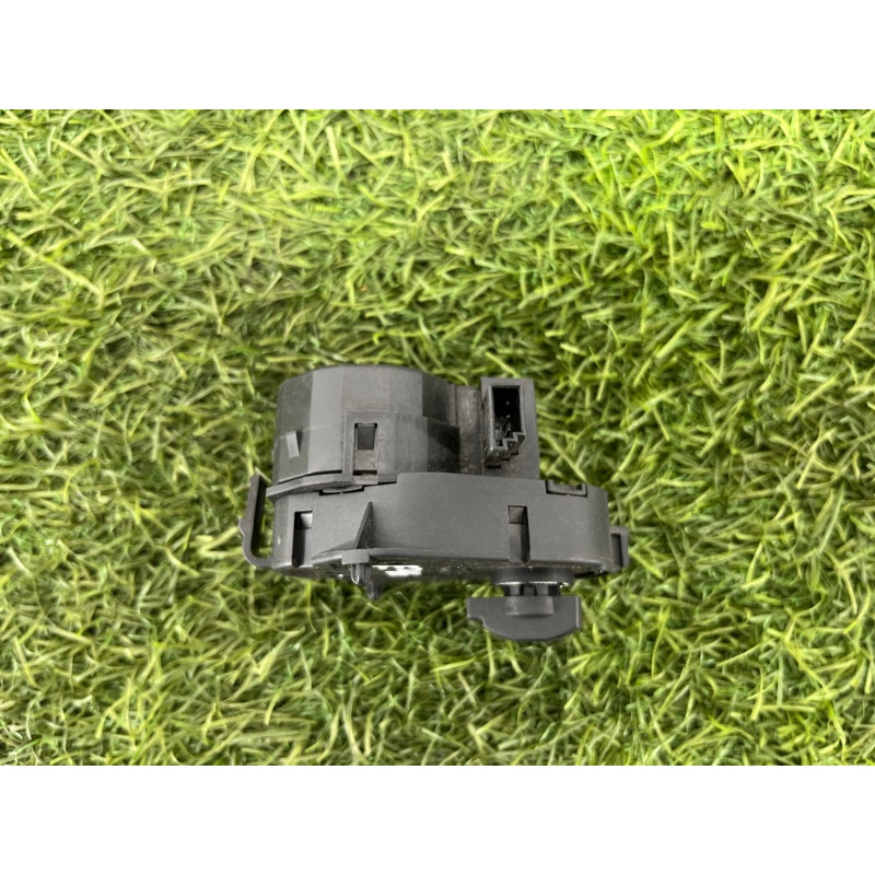 Привод заслонки отопителя (отопление и кондиционирование) BMW 3-series E46 64116902854