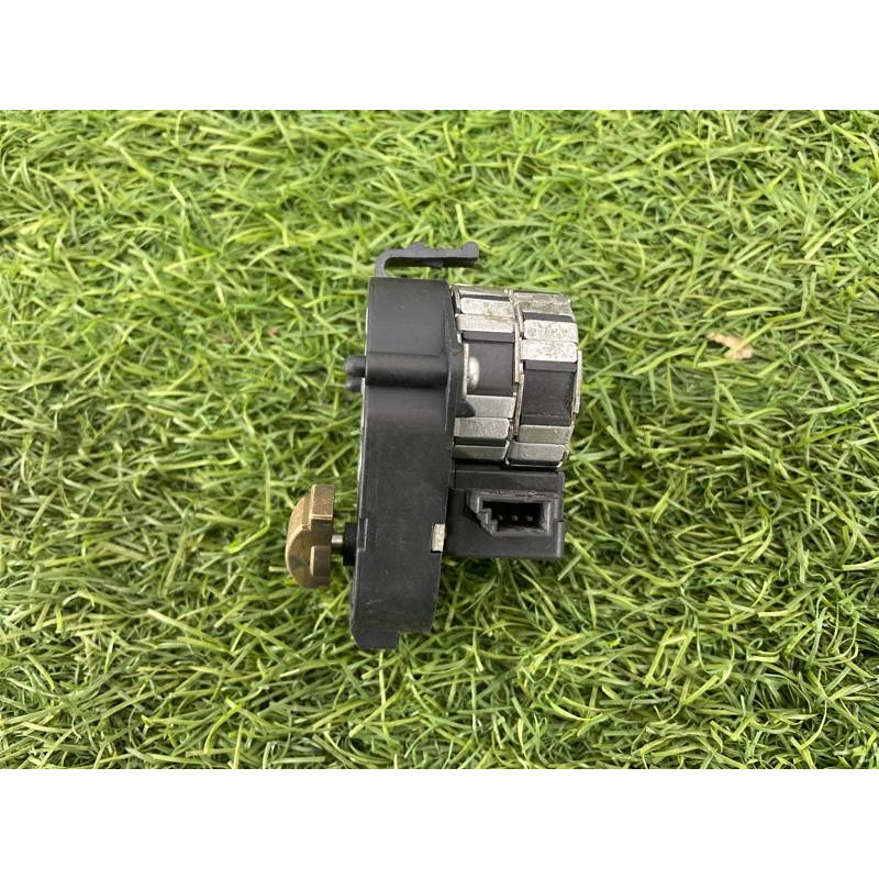 Привод заслонки отопителя (отопление и кондиционирование) BMW 7-series E38 64118391380