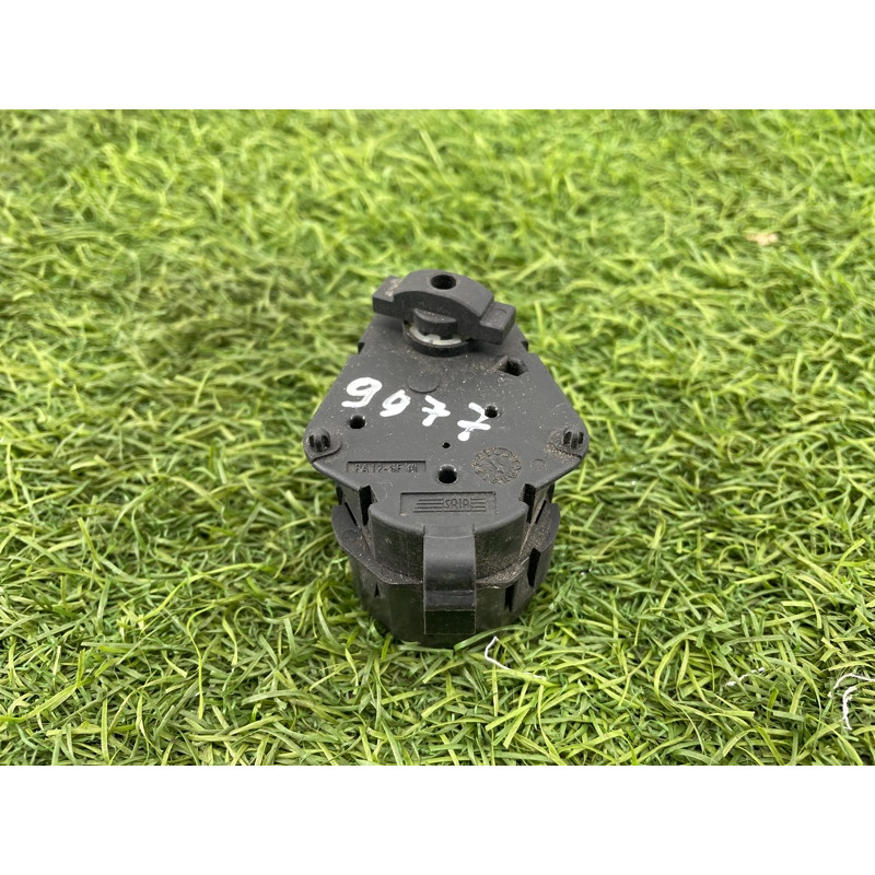 Привод заслонки отопителя (отопление и кондиционирование) BMW 5-series E60 2005 N52B25 64116930302