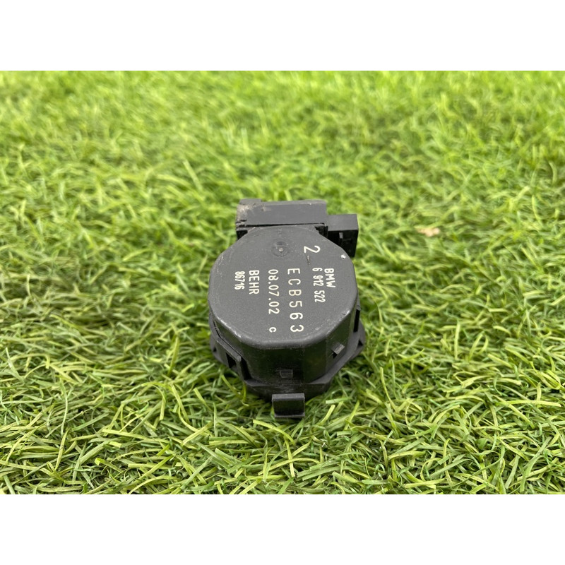 Привод заслонки отопителя (отопление и кондиционирование) BMW 3-series E46 2001 M54B30 64116912522