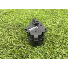 Привод заслонки отопителя