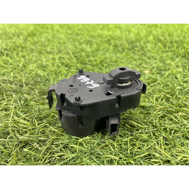 Привод заслонки отопителя (отопление и кондиционирование) BMW 5-series E60 2005 N52B25 64116930299