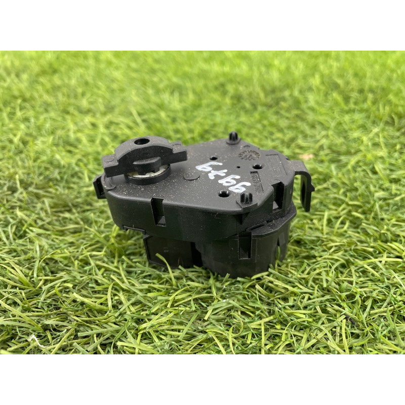 Привод заслонки отопителя (отопление и кондиционирование) BMW 5-series E60 2005 N52B25 64116930299