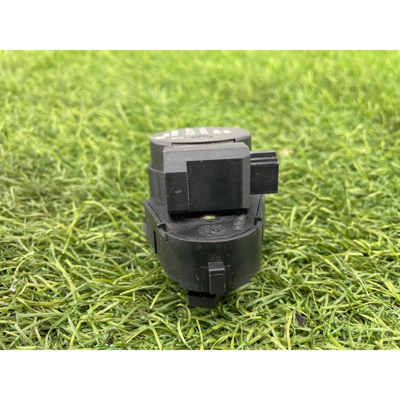 Привод заслонки отопителя (отопление и кондиционирование) BMW 5-series E60 2005 N52B25 64116930299