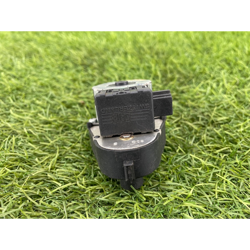 Привод заслонки отопителя (отопление и кондиционирование) BMW 7-series E38 64118391376