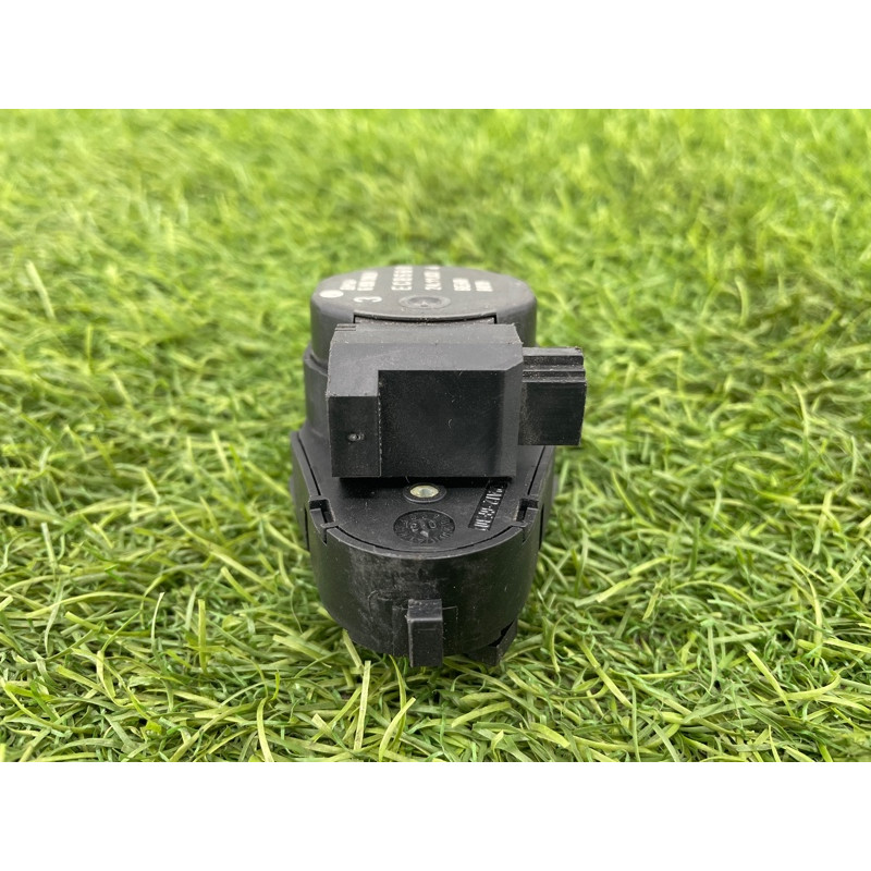 Привод заслонки отопителя (отопление и кондиционирование) BMW 5-series E60 2005 N52B25 64116930300