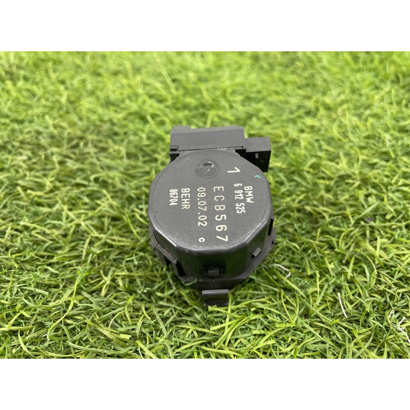 Привод заслонки отопителя (отопление и кондиционирование) BMW 3-series E46 2001 M54B30 64116912525