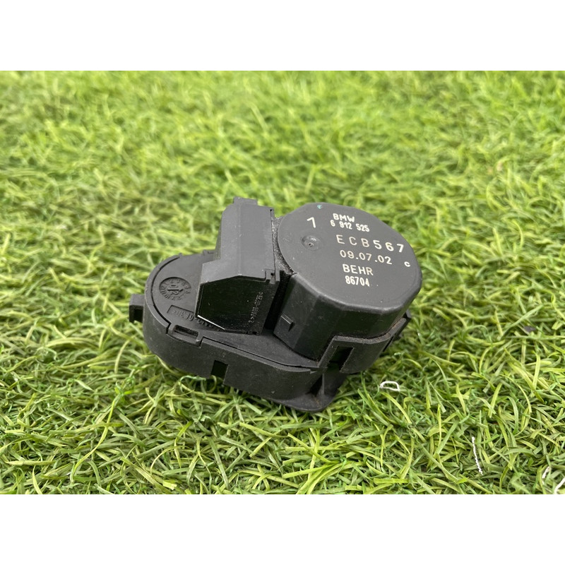 Привод заслонки отопителя (отопление и кондиционирование) BMW 3-series E46 2001 M54B30 64116912525