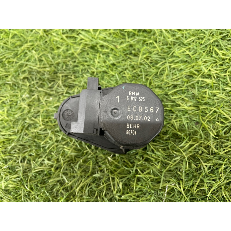 Привод заслонки отопителя (отопление и кондиционирование) BMW 3-series E46 2001 M54B30 64116912525