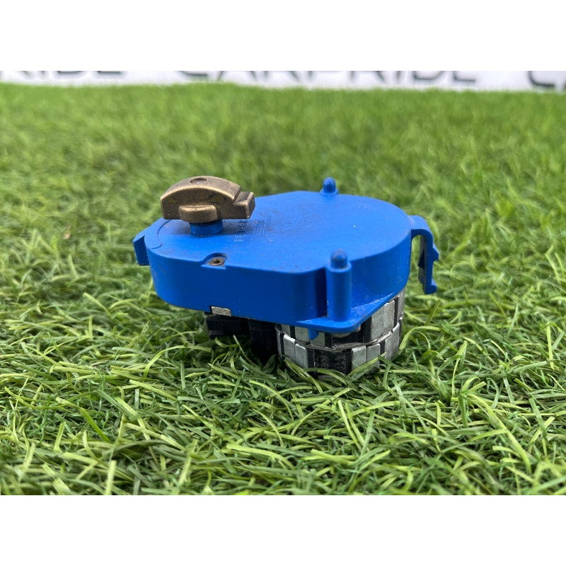 Привод заслонки отопителя (отопление и кондиционирование) BMW 5-series E34 64118364760