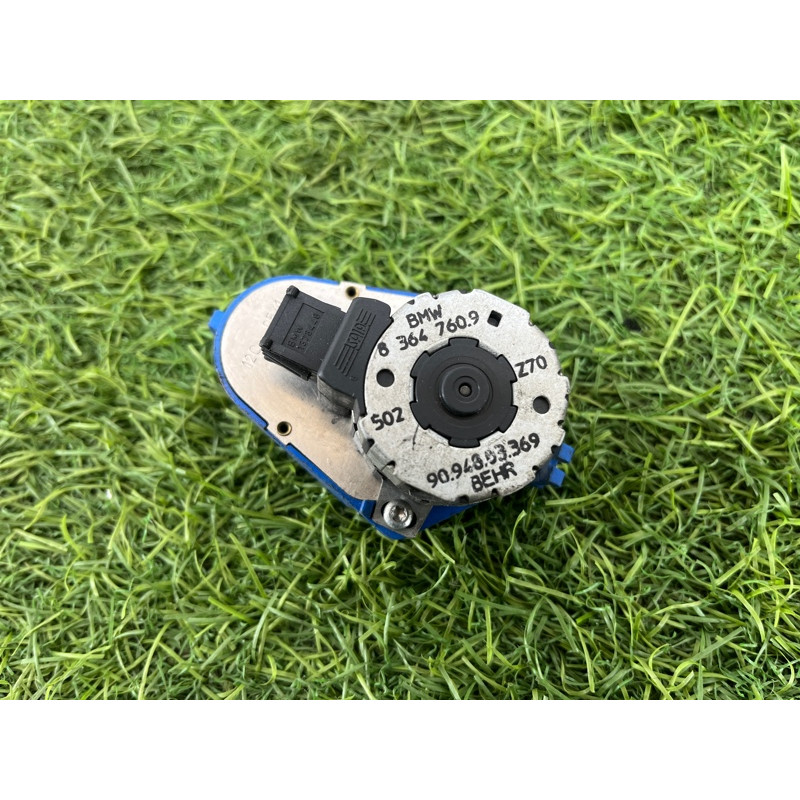 Привод заслонки отопителя (отопление и кондиционирование) BMW 5-series E34 64118364760