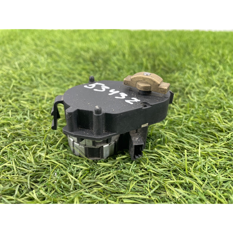 Привод заслонки отопителя (отопление и кондиционирование) BMW 5-series E39 64118363798