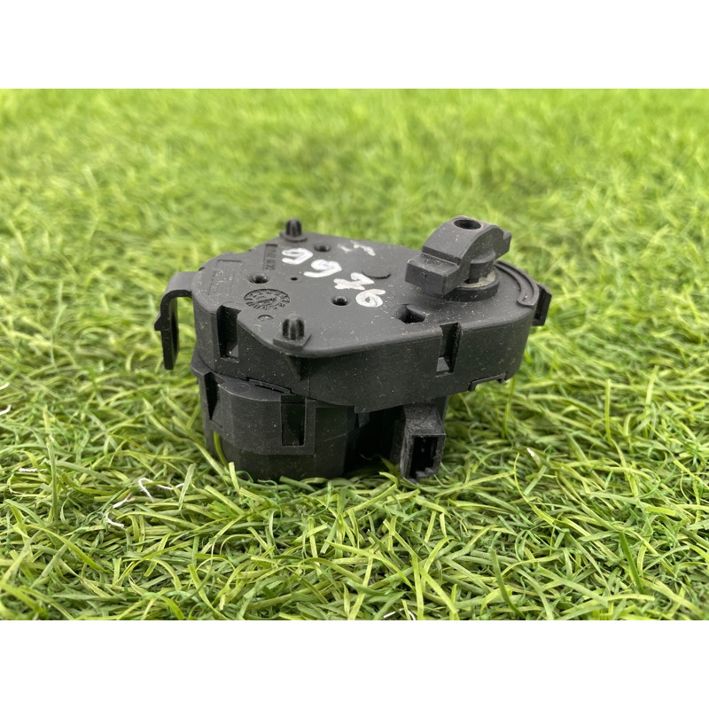 Привод заслонки отопителя (отопление и кондиционирование) BMW 5-series E60 2005 N52B25 64116930303