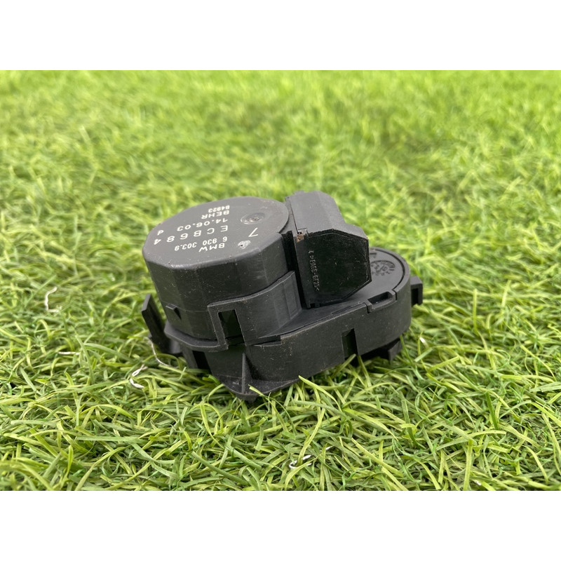 Привод заслонки отопителя (отопление и кондиционирование) BMW 5-series E60 2005 N52B25 64116930303