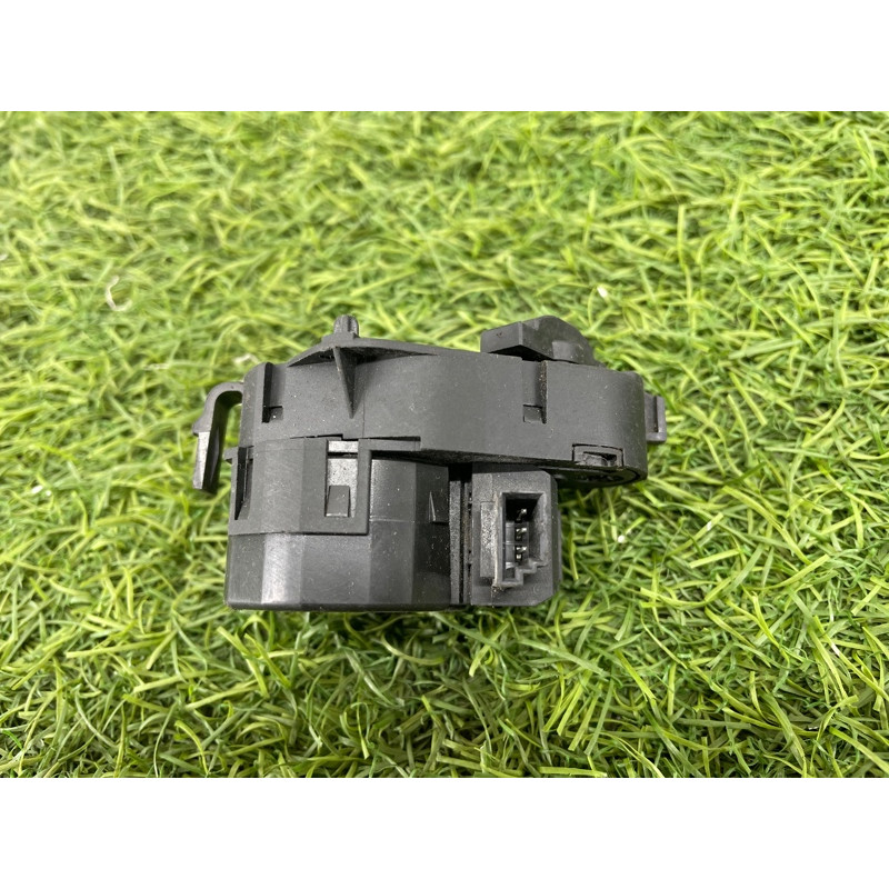 Привод заслонки отопителя (отопление и кондиционирование) BMW 5-series E60 2005 N52B25 64116930303