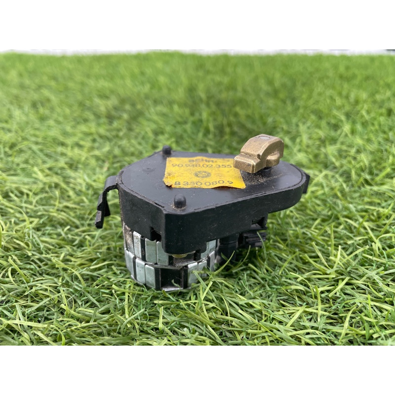 Привод заслонки отопителя (отопление и кондиционирование) BMW 5-series E34 64118350080