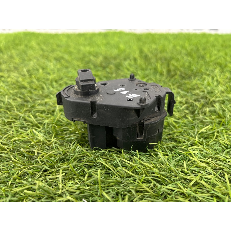 Привод заслонки отопителя (отопление и кондиционирование) BMW 3-series E46 64116902853