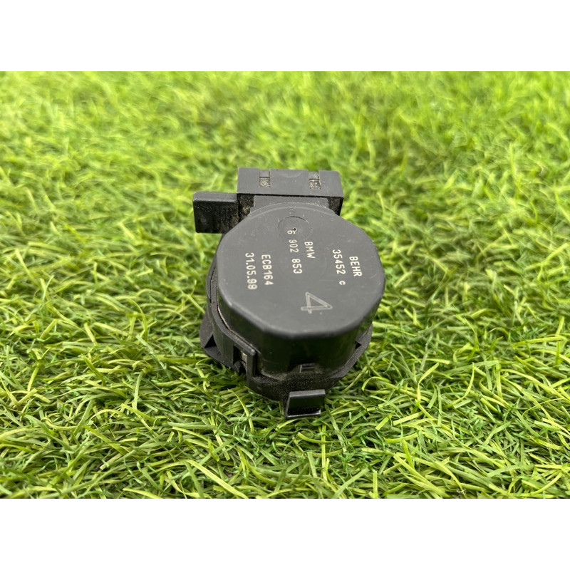 Привод заслонки отопителя (отопление и кондиционирование) BMW 3-series E46 64116902853