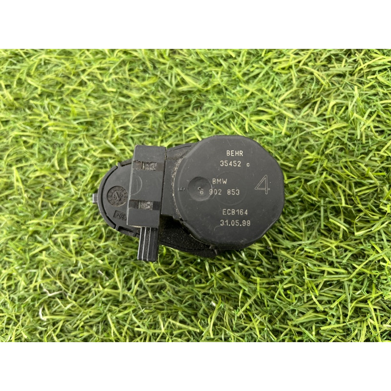 Привод заслонки отопителя (отопление и кондиционирование) BMW 3-series E46 64116902853