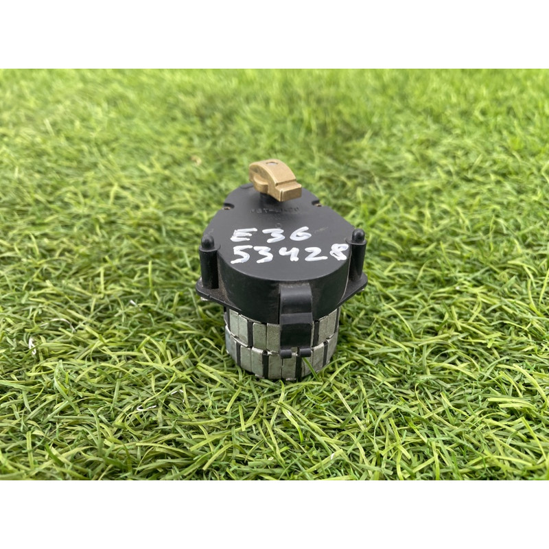 Привод заслонки отопителя (отопление и кондиционирование) BMW 3-series E36 64118391382