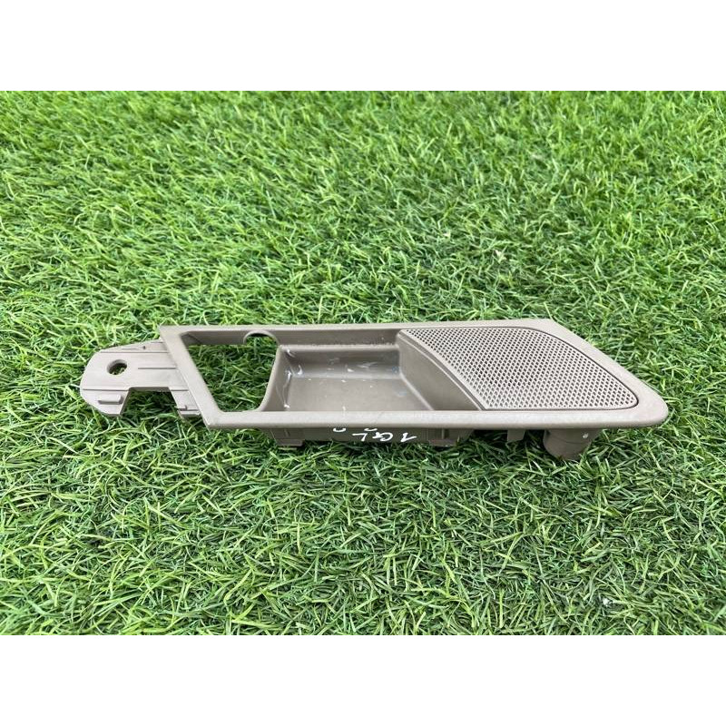 Накладка ручки внутрішньої (салон) Mercedes-Benz GL X164 2012 4.6 A16476604641A28