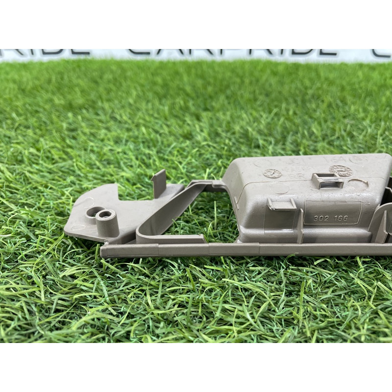 Накладка ручки внутрішньої (салон) Mercedes-Benz GL X164 2012 4.6 A16476604641A28